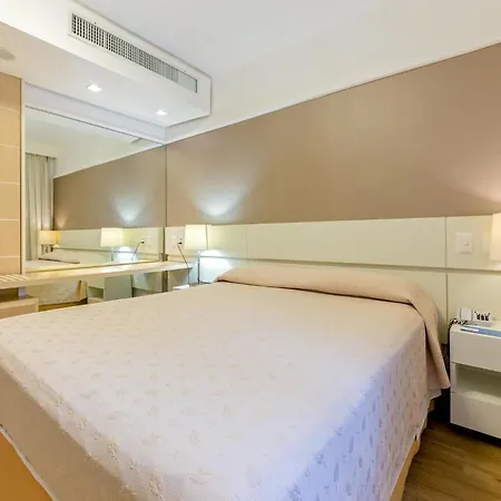 Resort Pe Na Areia - Suites Jbvtop Florianopolis Exterior photo